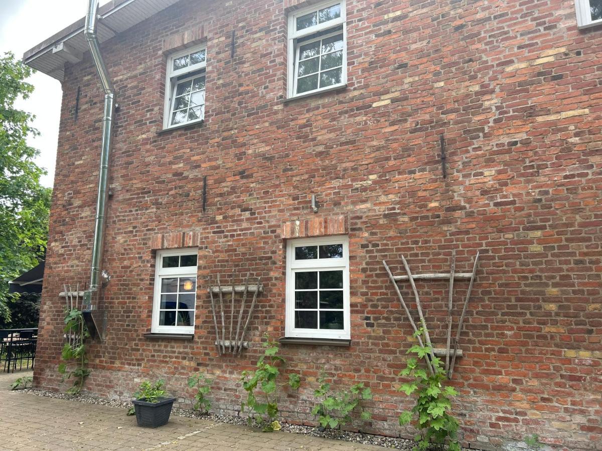 Hotel Baumzelt Rogerson Altefähr Exterior foto