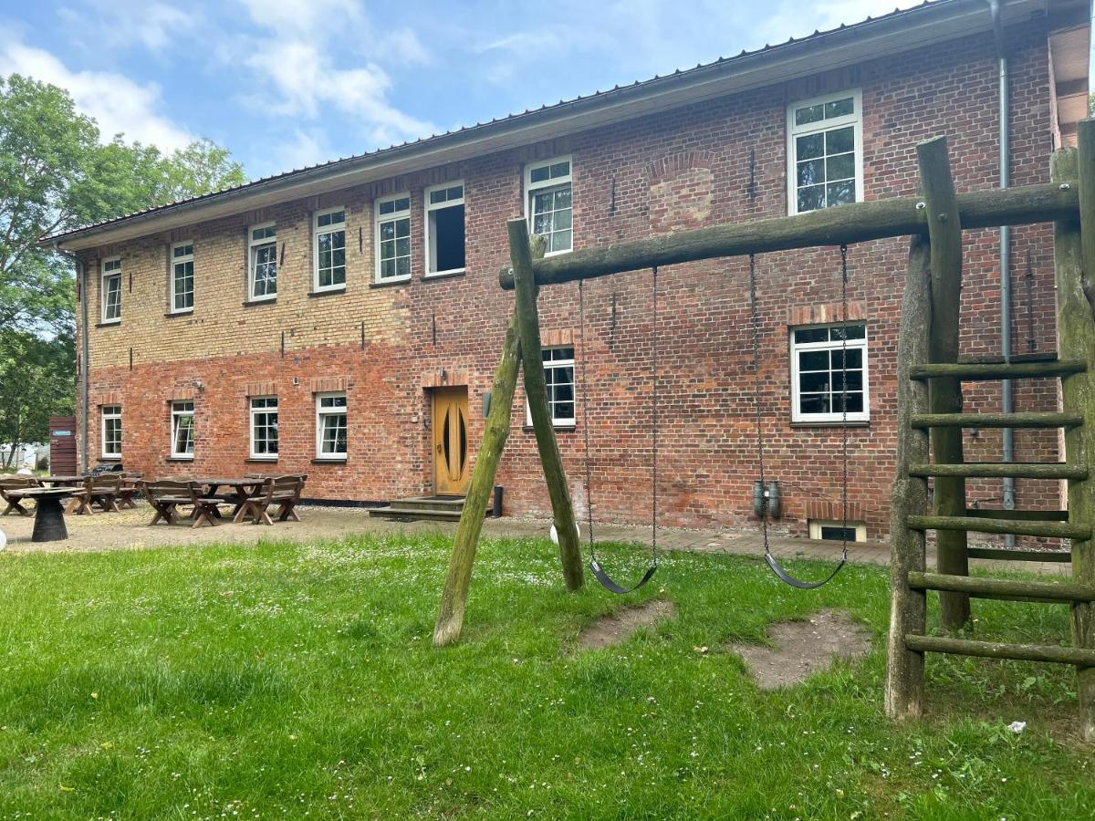 Hotel Baumzelt Rogerson Altefähr Exterior foto